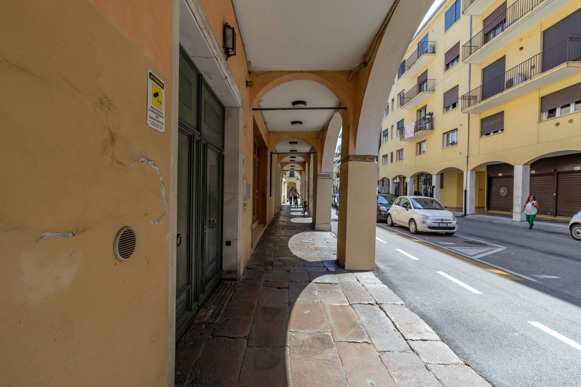Апартаменты Casa Charleston In Palazzo Nobiliare Al Duomo Падуя Экстерьер фото